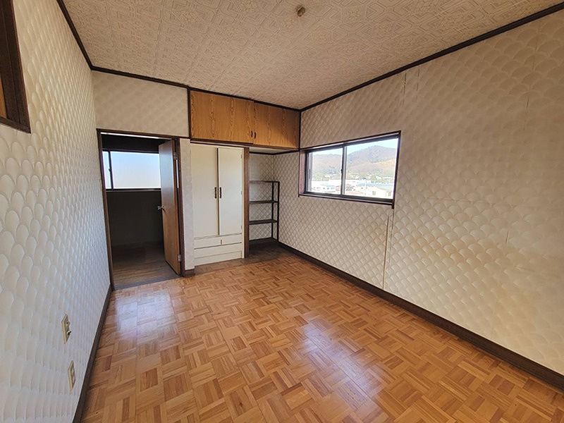 桐生市相生町　中古住宅 内観写真（リビング以外の居室）