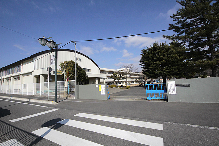 桐生市相生町　中古住宅 小学校
