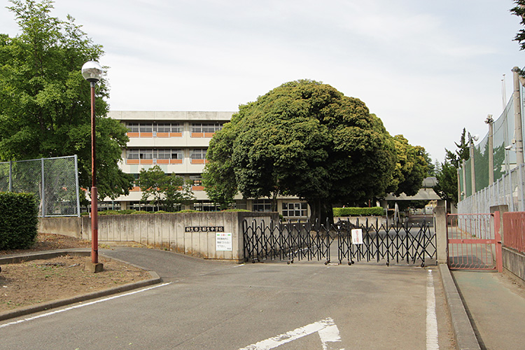 桐生市相生町　中古住宅 中学校