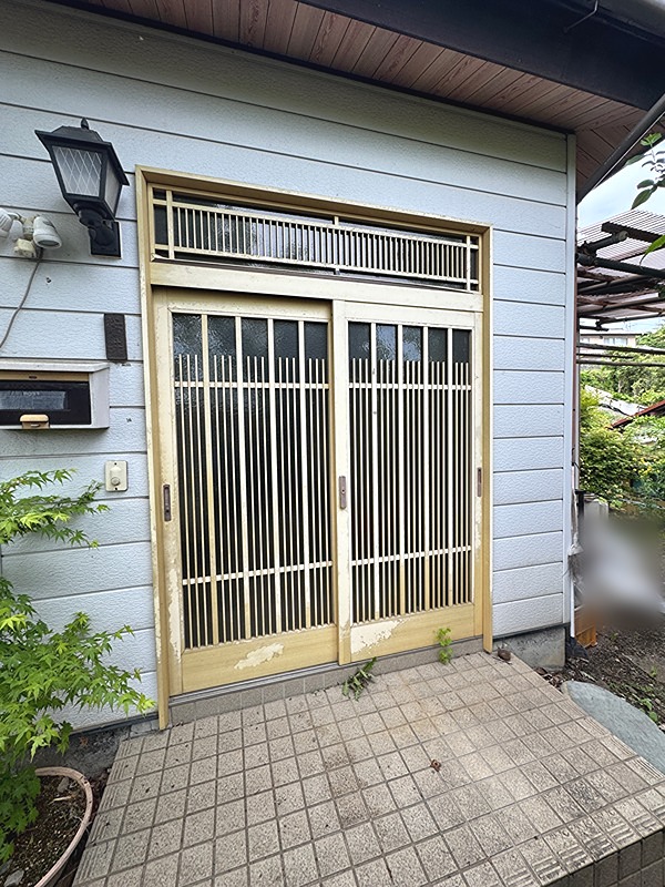 高崎市乗附町　中古住宅 現地写真（玄関）