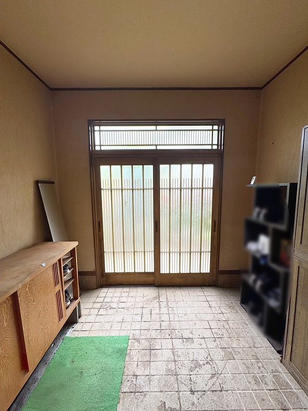 高崎市乗附町　中古住宅 現地写真（玄関）