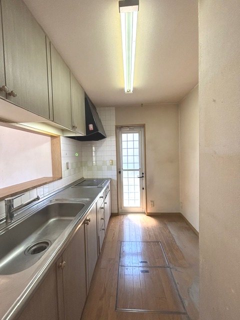 富岡市田篠　中古住宅 内観写真（キッチン）