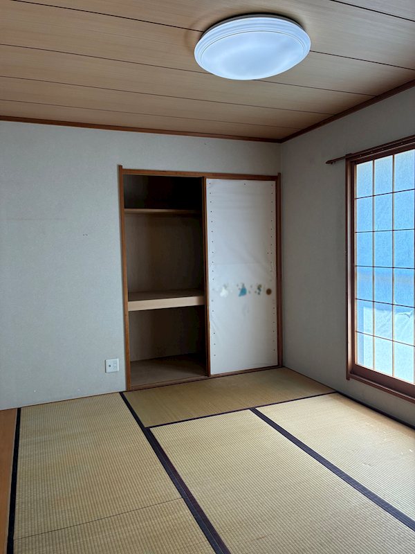 富岡市田篠　中古住宅 内観写真（リビング以外の居室）