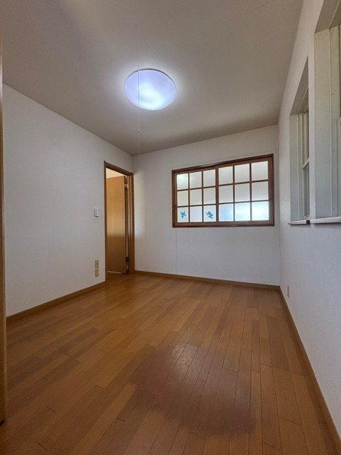 富岡市田篠　中古住宅 内観写真（リビング以外の居室）