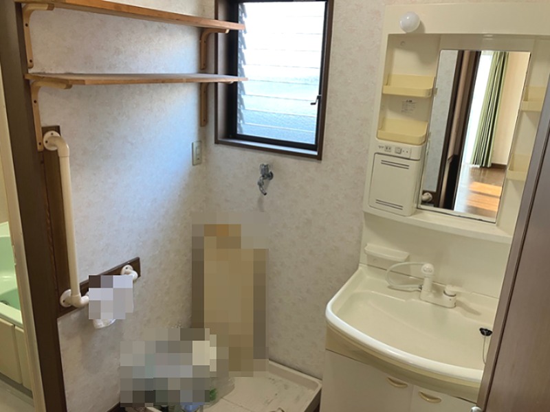 高崎市飯塚町　中古住宅  内観写真（洗面台・洗面所）