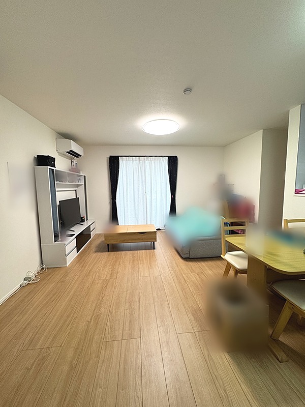 太田市飯塚町　中古住宅 内観写真（リビング）