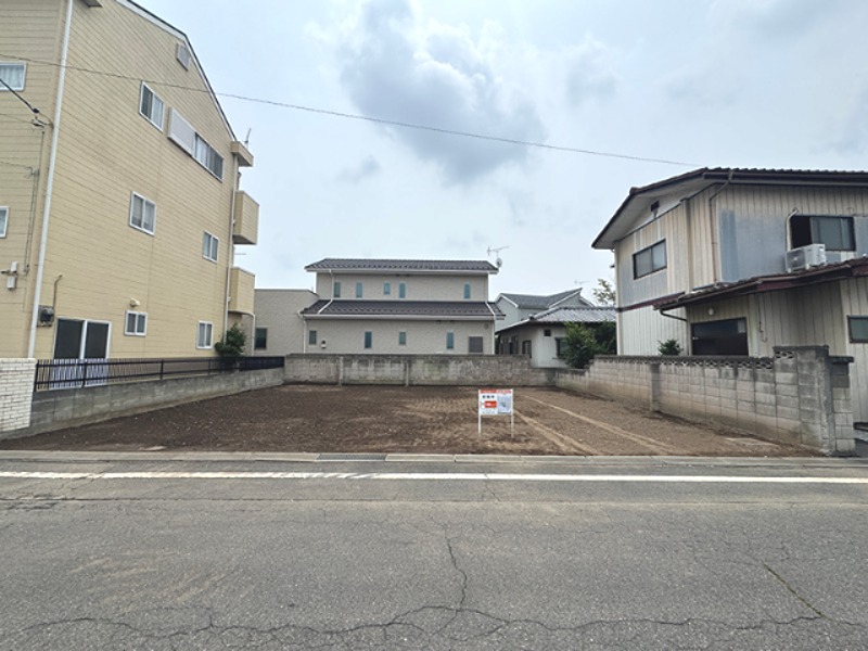 前橋市三俣町1丁目　土地 現地写真（前面道路含む現地写真）