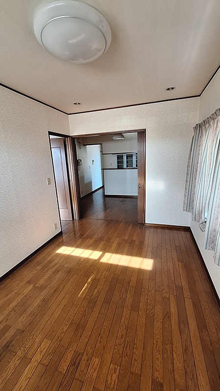 入間市大字小谷田　中古住宅  内観写真（リビング）