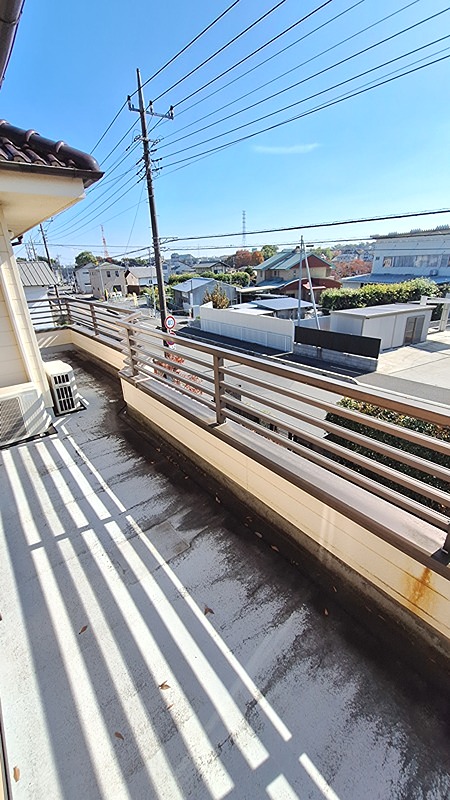 入間市大字小谷田　中古住宅  現地写真（バルコニー）