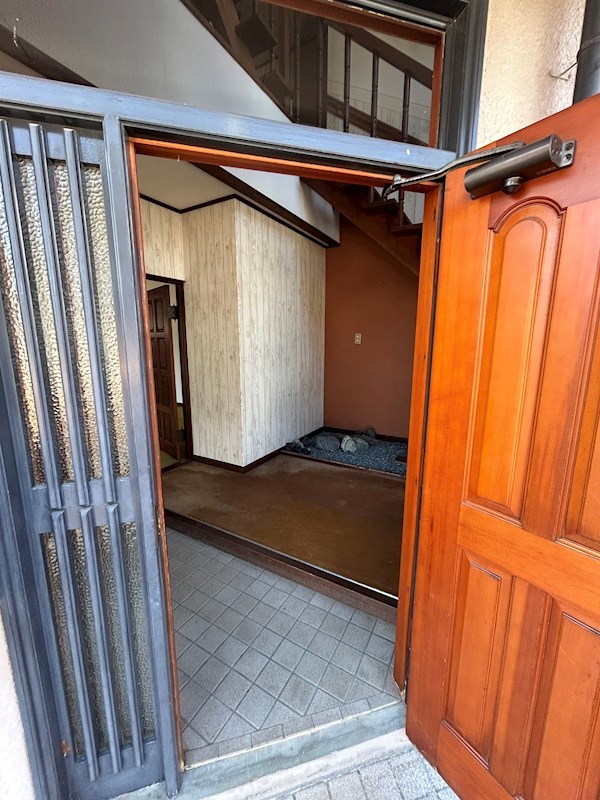 前橋市南町　中古住宅 現地写真（玄関）