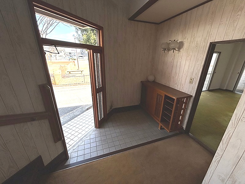 前橋市南町　中古住宅 現地写真（玄関）