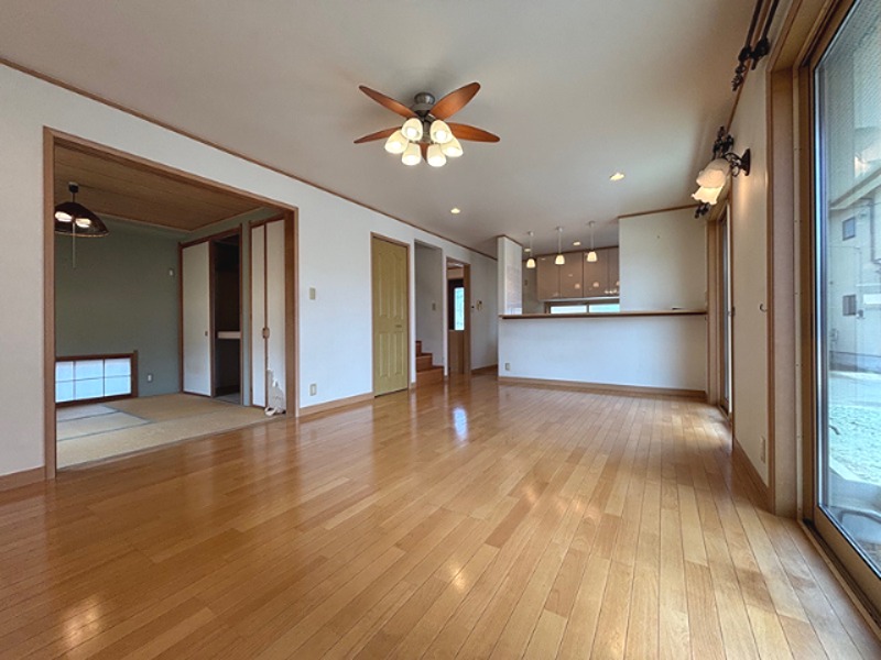 前橋市箱田町　中古住宅 内観写真（リビング）