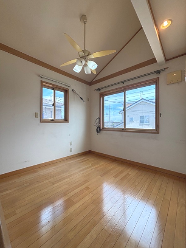 前橋市箱田町　中古住宅 内観写真（リビング以外の居室）