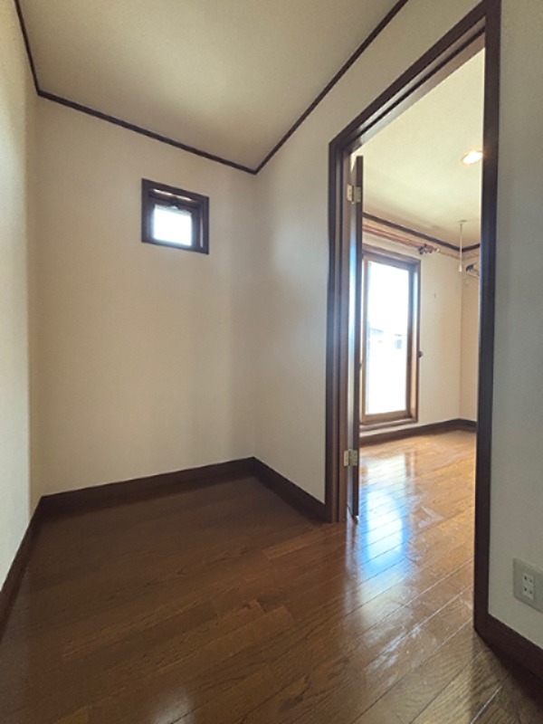 前橋市箱田町　中古住宅 内観写真（リビング以外の居室）