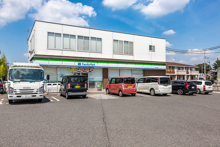 前橋市箱田町　中古住宅 コンビニ