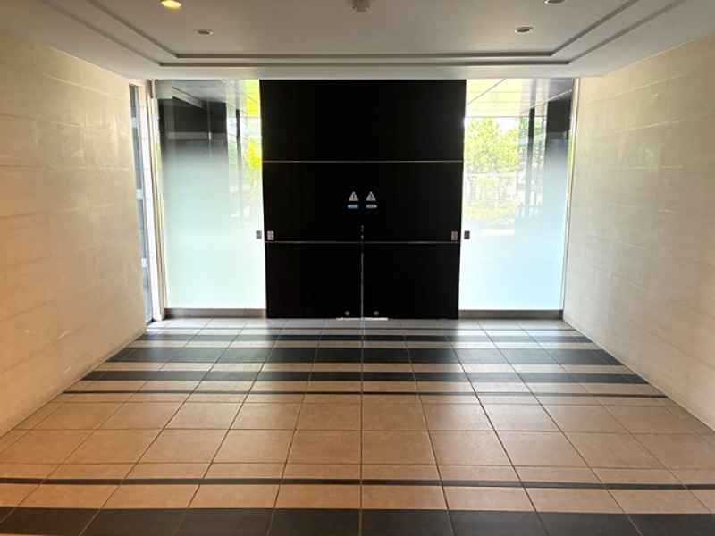 レーベンリヴァーレ高崎グレイス　中古マンション  共用部写真（エントランス）