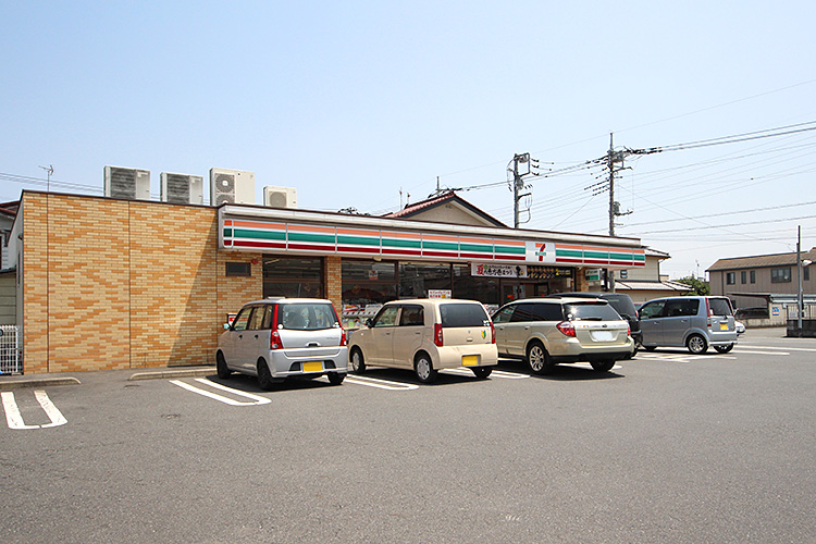 前橋市朝倉町一丁目　モデルハウス コンビニ