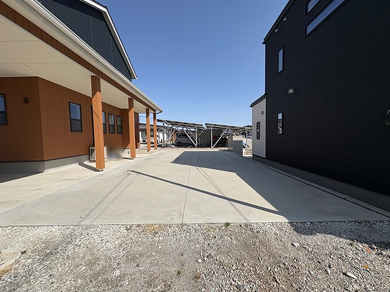 高崎市金古町　中古住宅 現地写真（駐車場）