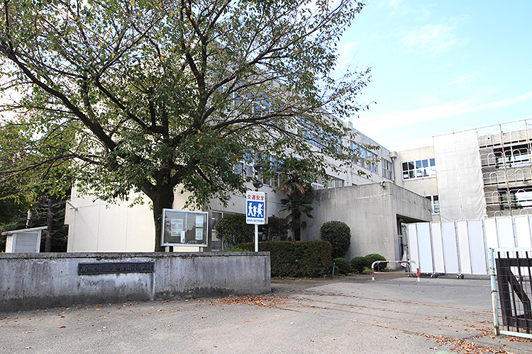 高崎市金古町　中古住宅 小学校