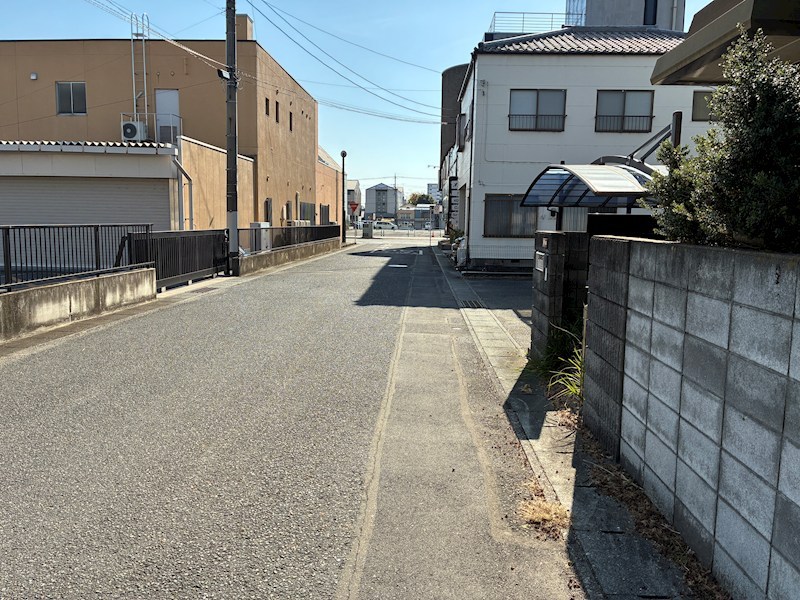 伊勢崎市本町　土地 現地写真（前面道路含む現地写真）