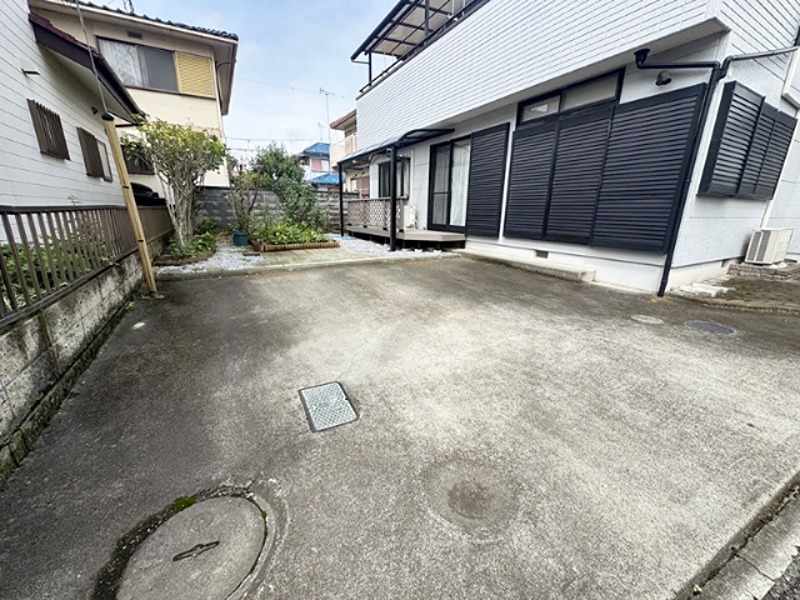 高崎市下之城町　中古住宅 現地写真（駐車場）