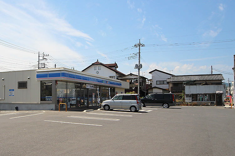 桐生市境野町4丁目　中古住宅 コンビニ