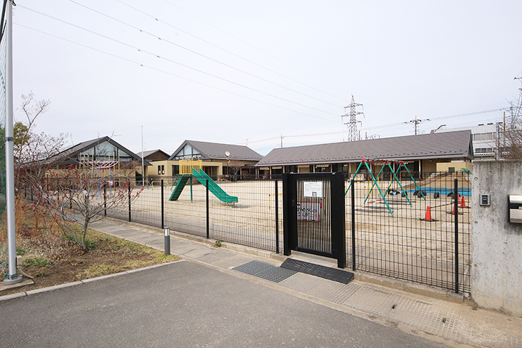 太田市由良町　中古住宅 幼稚園