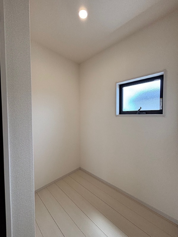伊勢崎市境保泉　中古住宅  内観写真（収納）
