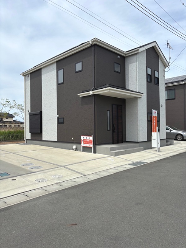 伊勢崎市境保泉　中古住宅  現地写真