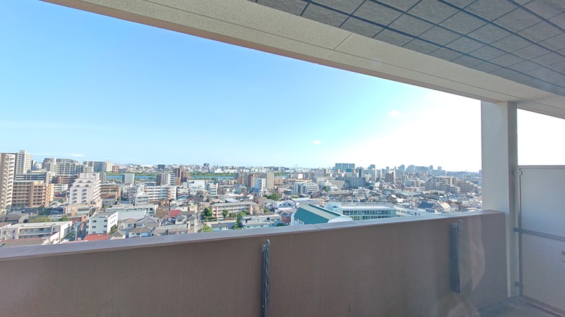 オーベルグランディオ萩中　１号棟 現地写真（バルコニー）