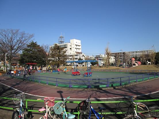 オーベルグランディオ萩中　１号棟 公園