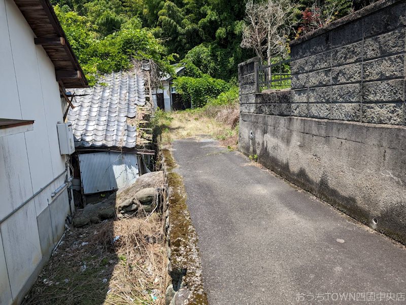 四国中央市土居町北野　土地 その他