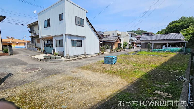 川之江町西新町　土地 その他