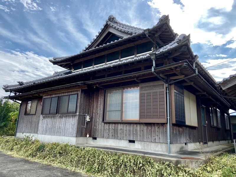 観音寺市豊浜町　中古 外観写真