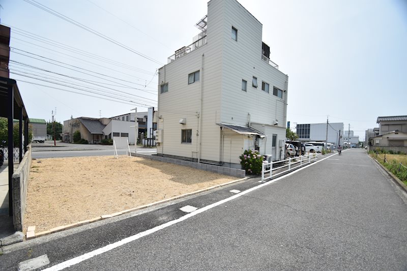 南高下町　土地 現地写真（前面道路含む現地写真）