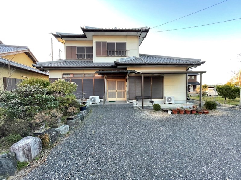 小松町大頭　中古住宅 外観写真