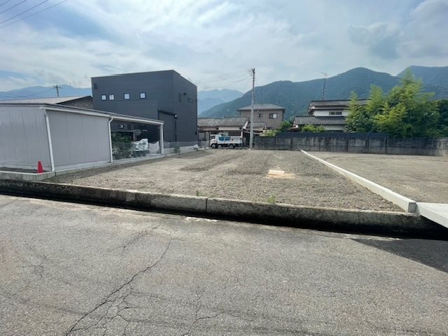 新居浜市中西3区画分譲地② その他
