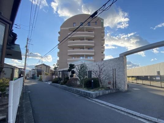 泉川町　グランドール今治弐番館202号室　 外観写真