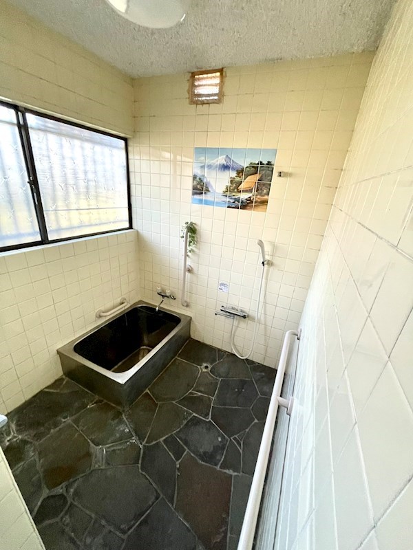 広い家屋　松山市和気町2丁目　戸建 その他