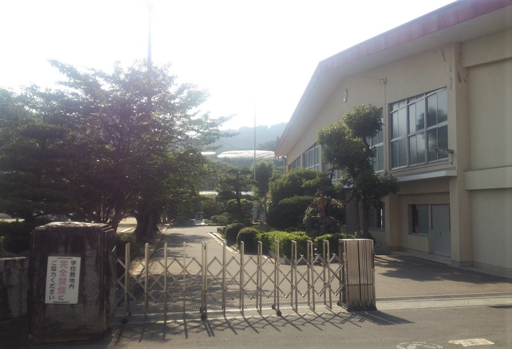 砥部町宮内戸建 周辺画像4