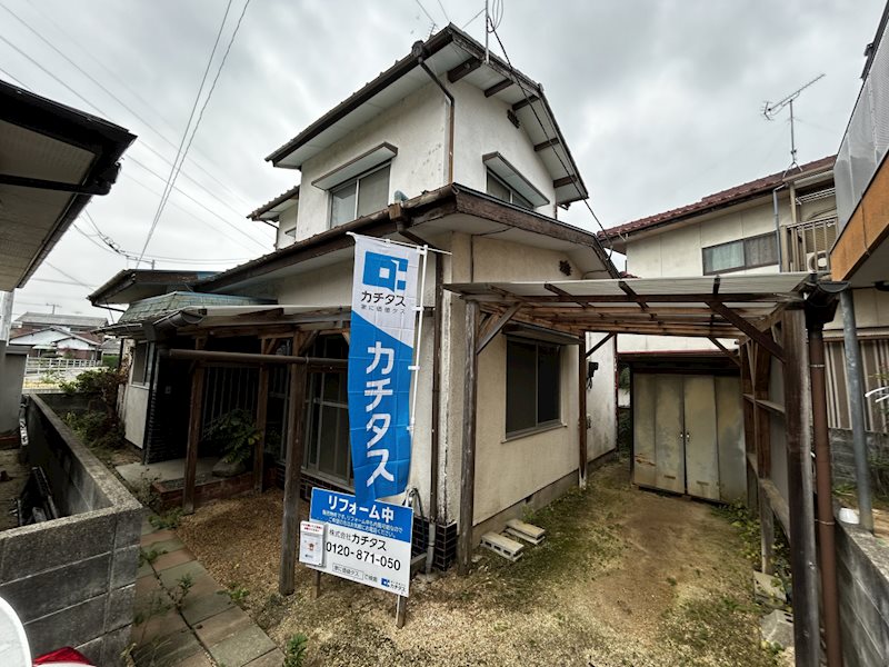 郷本町　中古住宅 外観写真