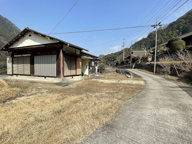 新居浜市立川町 その他