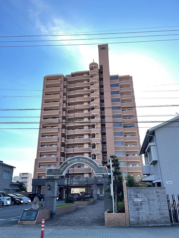 ライオンズマンション石手川公園 外観写真