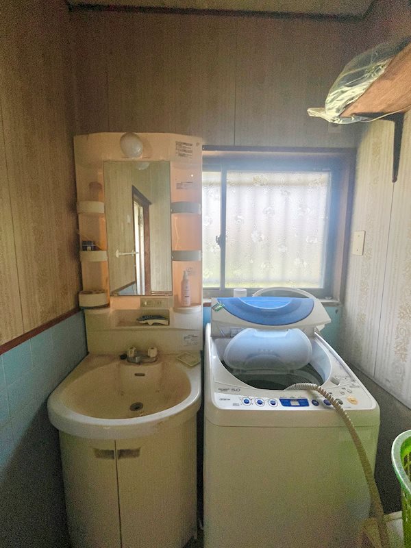新谷　中古住宅 その他