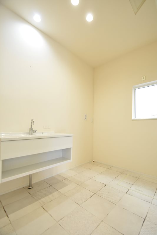 妻鳥町中下　中古 その他