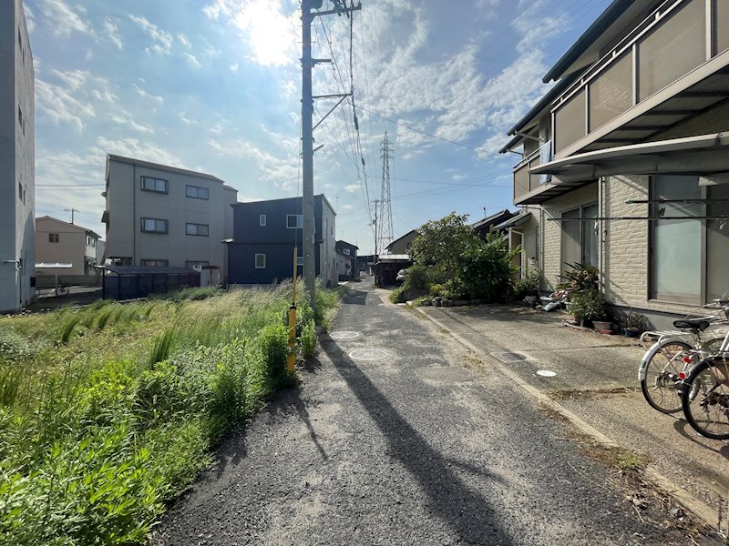 広紹寺町　土地 現地写真（前面道路含む現地写真）
