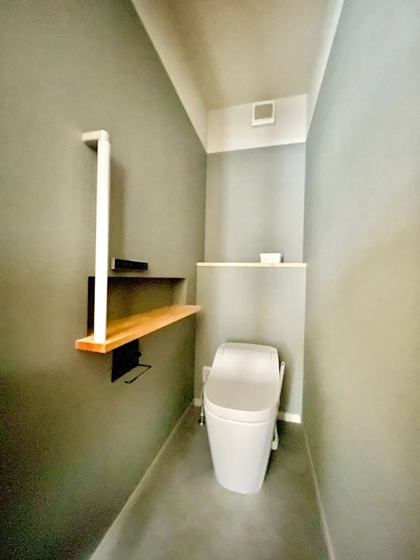新谷　中古住宅 内観写真（トイレ）