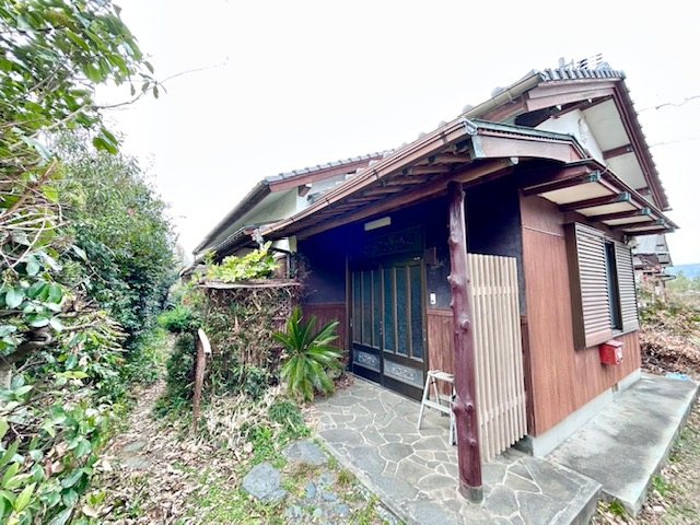 新居浜市萩生 外観写真