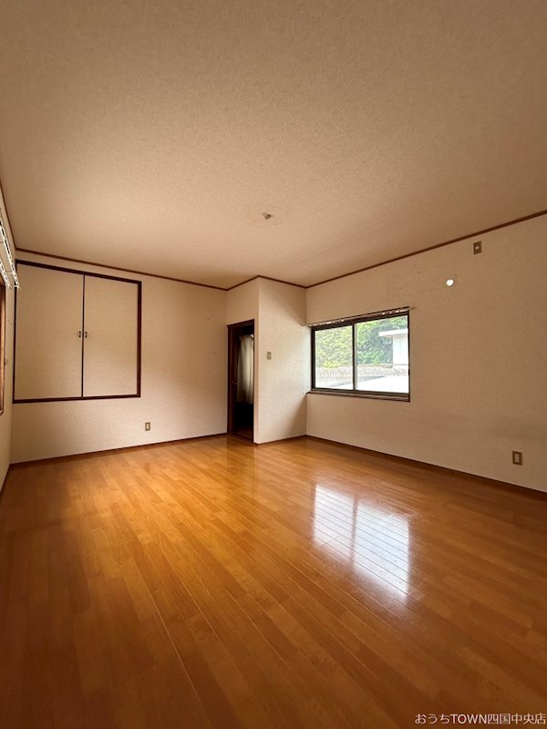 金田町半田　中古 その他