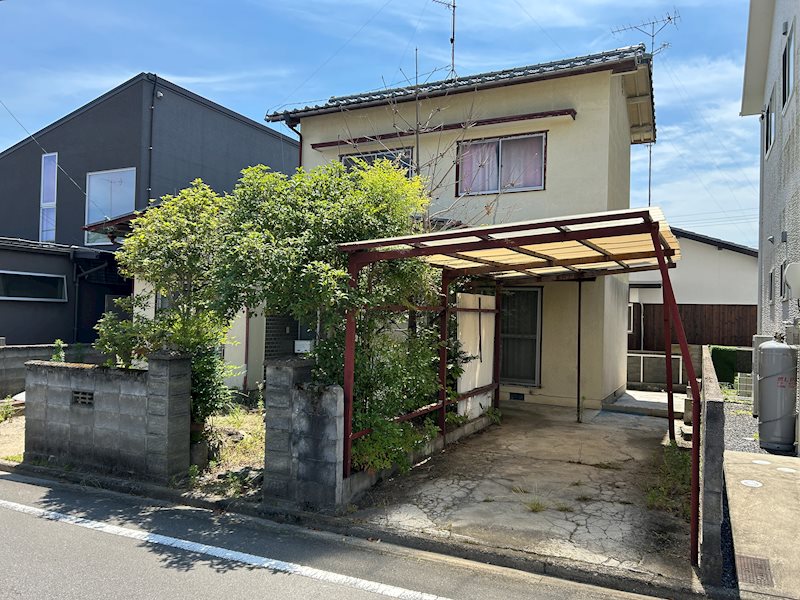五十嵐　中古住宅 外観写真